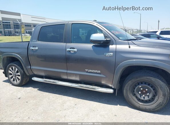 5TFFY5F10JX243252 2018 TOYOTA TUNDRA Gray Սալոնի հետևի տեսք
