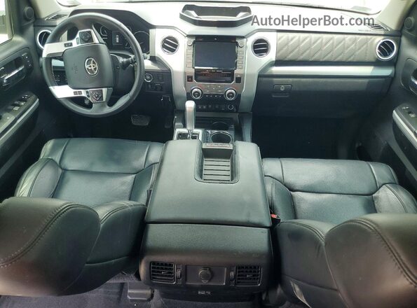 5TFGY5F13MX288307 2021 TOYOTA TUNDRA Серебряный Вид панели приборов
