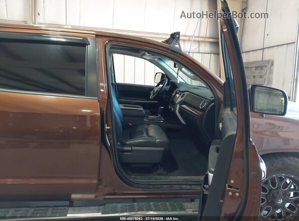 5TFHW5F14GX567005 2016 TOYOTA TUNDRA Brown Սալոնի դիմացի տեսք