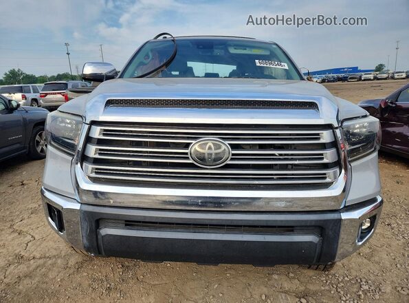 5TFHY5F10KX863271 2019 TOYOTA TUNDRA Серебряный Вид спереди