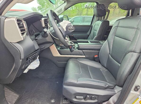 5TFJA5DA9NX002300 2022 TOYOTA TUNDRA Silver Front interior view