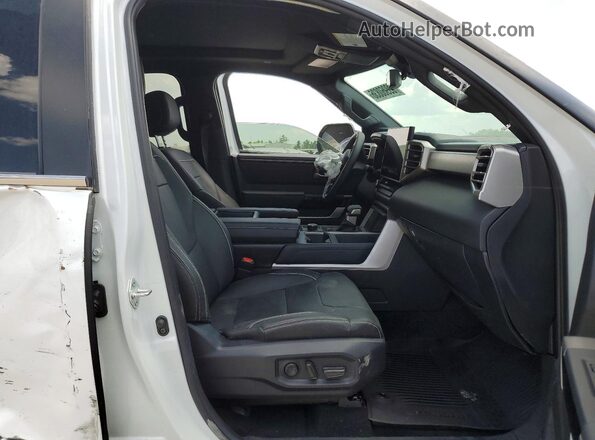 5TFJA5DB1TX374204 2026 TOYOTA TUNDRA White Սալոնի դիմացի տեսք