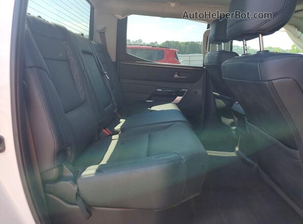 5TFJA5DB5NX020477 2022 TOYOTA TUNDRA White Widok tylnych siedzeń