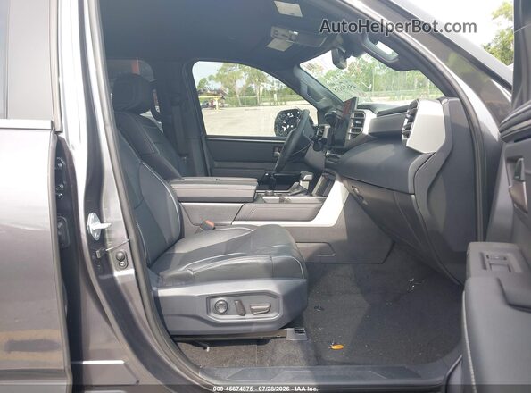 5TFJA5DBXTX373102 2026 TOYOTA TUNDRA Gray Front interior view