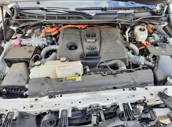 5TFJC5DB6PX038841 2023 TOYOTA TUNDRA Белый Вид задней части салона