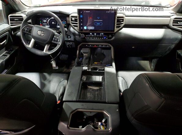 5TFJC5EC4SX008706 2025 TOYOTA TUNDRA Красный Вид панели приборов