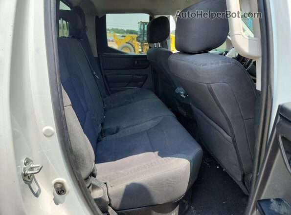 5TFKB5DA6NX046160 2022 TOYOTA TUNDRA White Vista de los asientos traseros
