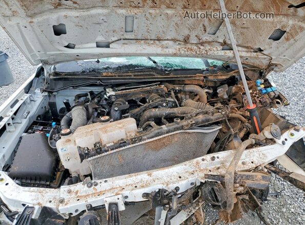 5TFKB5DB1SX295065 2025 TOYOTA TUNDRA White Вид задньої частини салону