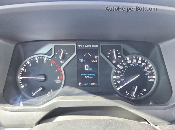 5TFKB5DB1TX339955 2026 TOYOTA TUNDRA White ხელსაწყოთა პანელის ხედი