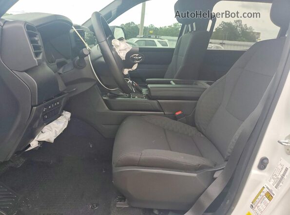 5TFKB5DB4TX381908 2026 TOYOTA TUNDRA White წინა სალონის ხედი