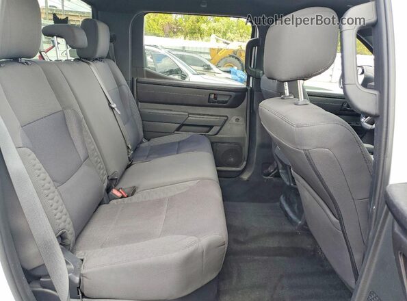 5TFKB5DB5SX274090 2025 TOYOTA TUNDRA White Vista de los asientos traseros