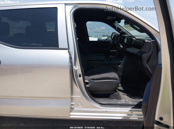 5TFKB5DB9SX332895 2025 TOYOTA TUNDRA Silver Front interior view
