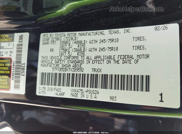 5TFKB5DBXTX389592 2026 TOYOTA TUNDRA Black Widok komory silnika