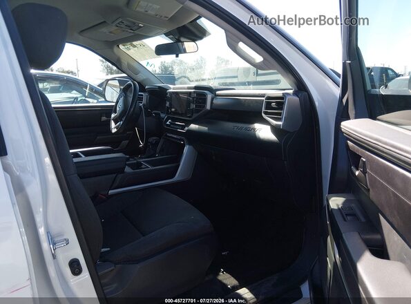 5TFLA5AB1RX037313 2024 TOYOTA TUNDRA White Front interior view