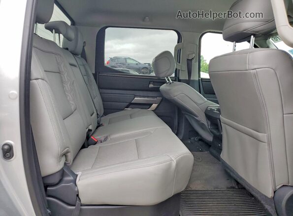 5TFLA5AB5NX010271 2022 TOYOTA TUNDRA Silver Vista de los asientos traseros