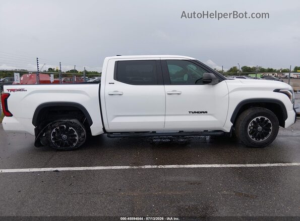 5TFLA5ABXNX015305 2022 TOYOTA TUNDRA White უკანა სალონის ხედი