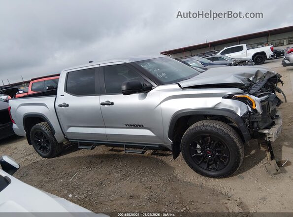 5TFLA5DB2RX183733 2024 TOYOTA TUNDRA Серебряный Вид задней части салона
