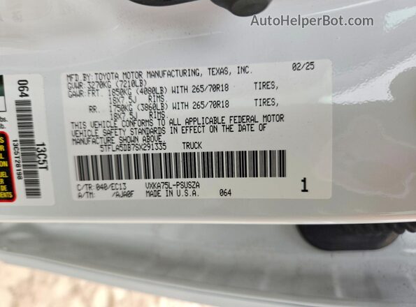 5TFLA5DB7SX291335 2025 TOYOTA TUNDRA White ძრავის განყოფილების ხედი
