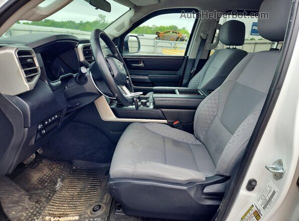 5TFLA5DB9RX158568 2024 TOYOTA TUNDRA White Front interior view