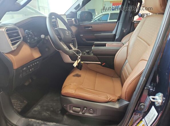 5TFMA5DB1RX189723 2024 TOYOTA TUNDRA Blue წინა სალონის ხედი