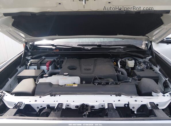 5TFMA5DB1SX319747 2025 TOYOTA TUNDRA Белый Вид сзади