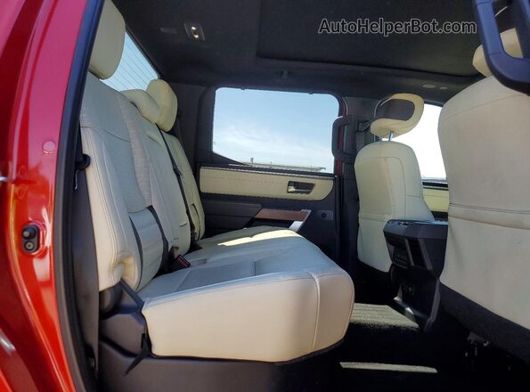 5TFMA5DB8NX003802 2022 TOYOTA TUNDRA Красный Вид задних сидений
