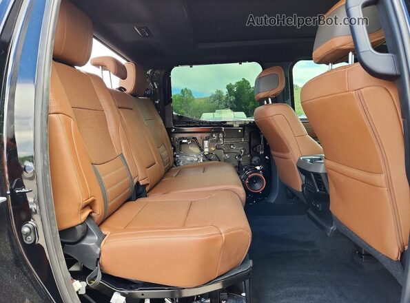 5TFMA5EC2RX025324 2024 TOYOTA TUNDRA Черный Вид задних сидений