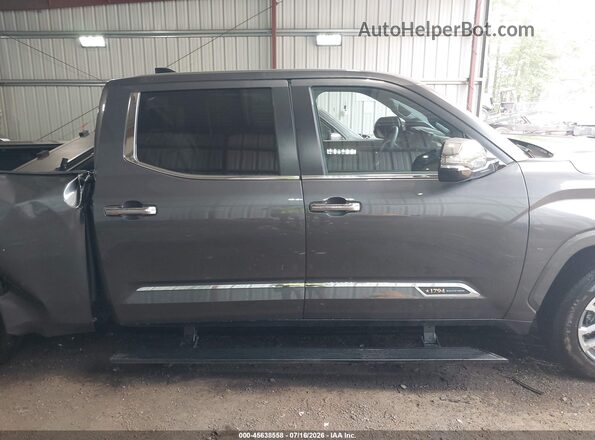 5TFMA5EC6TX052811 2026 TOYOTA TUNDRA Gray უკანა სალონის ხედი