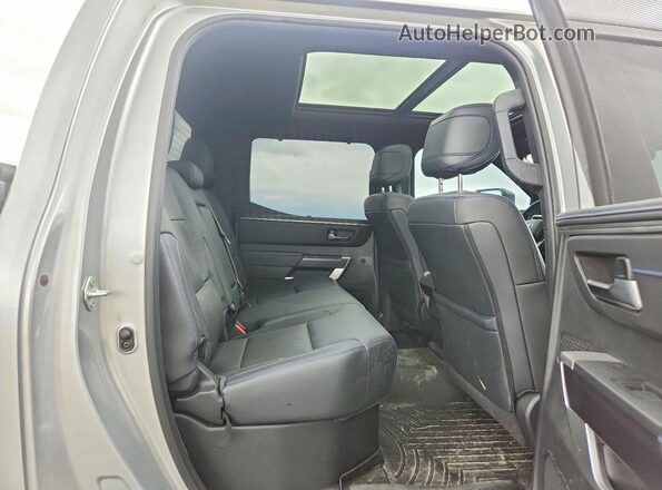 5TFNA5DB0NX030416 2022 TOYOTA TUNDRA Серебряный Вид задних сидений