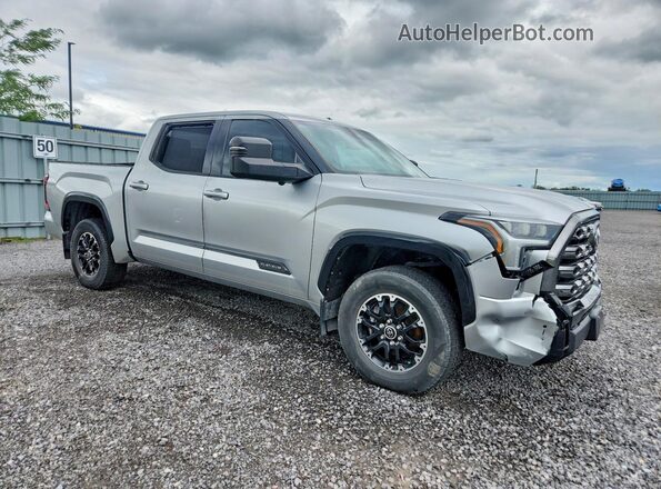 5TFNA5DB0NX030416 2022 TOYOTA TUNDRA Серебряный Передняя правая четверть
