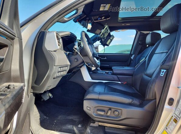 5TFNA5DB3PX085963 2023 TOYOTA TUNDRA Silver Սալոնի դիմացի տեսք