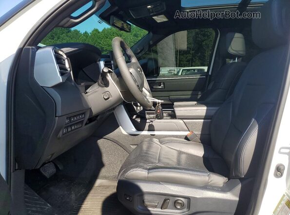 5TFNC5DB9SX088546 2025 TOYOTA TUNDRA White Вид салону спереду