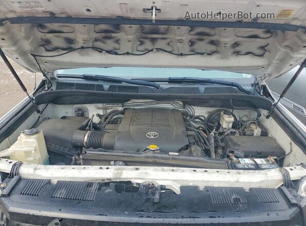 5TFNW5F19GX203584 2016 TOYOTA TUNDRA White Rear interior view
