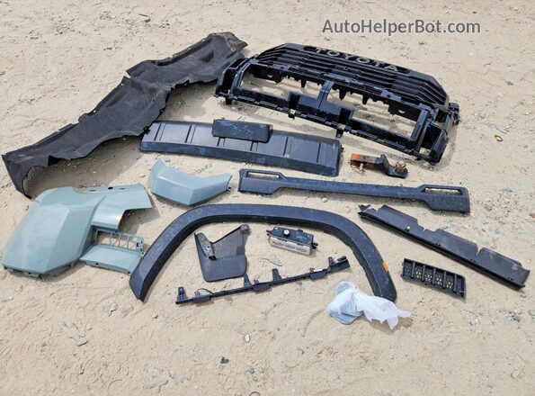5TFPC5DB0NX003820 2022 TOYOTA TUNDRA Teal ძრავის განყოფილების ხედი
