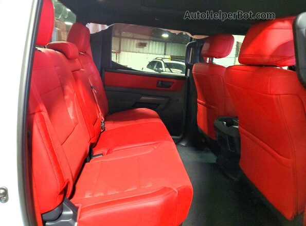 5TFPC5DB1SX113660 2025 TOYOTA TUNDRA White უკანა სავარძლების ხედი