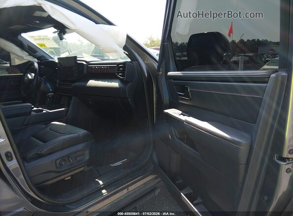 5TFPC5DB3RX042696 2024 TOYOTA TUNDRA HYBRID Gray Widok wnętrza z przodu