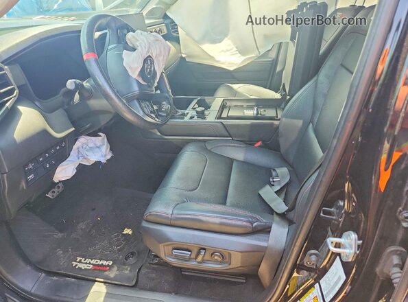 5TFPC5DB9NX011446 2022 TOYOTA TUNDRA Black Widok wnętrza z przodu