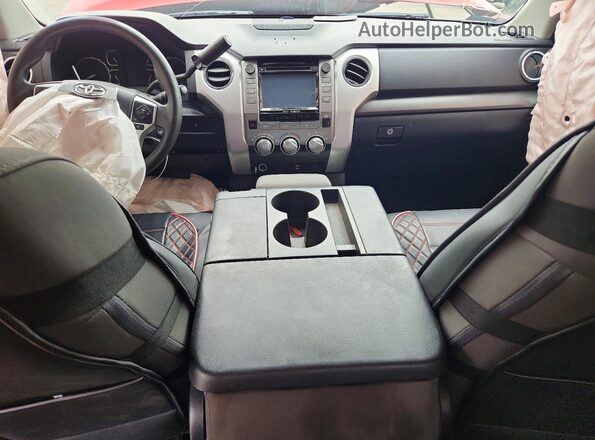5TFRM5F13KX135959 2019 TOYOTA TUNDRA Красный Вид панели приборов