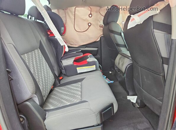 5TFRM5F13KX135959 2019 TOYOTA TUNDRA Красный Вид задних сидений