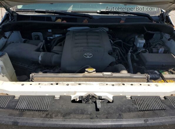 5TFRM5F14GX101102 2016 TOYOTA TUNDRA White Widok wnętrza z tyłu