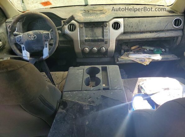5TFRM5F18JX131453 2018 TOYOTA TUNDRA Silver Dashboard view