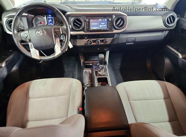 5TFRX5GN0HX092375 2017 TOYOTA TACOMA White Vista del salpicadero