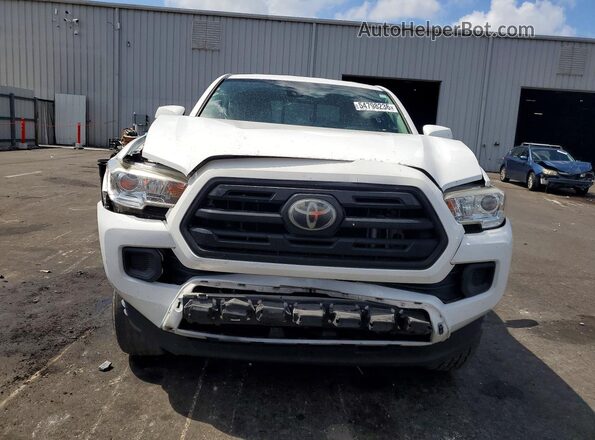 5TFRX5GN0KX165252 2019 TOYOTA TACOMA White Widok z przodu