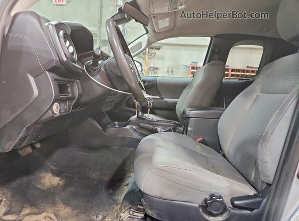 5TFRX5GN1KX143373 2019 TOYOTA TACOMA Silver Vista interior delantera