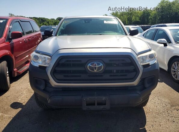 5TFRX5GN2JX127357 2018 TOYOTA TACOMA Silver Դիմացի տեսք
