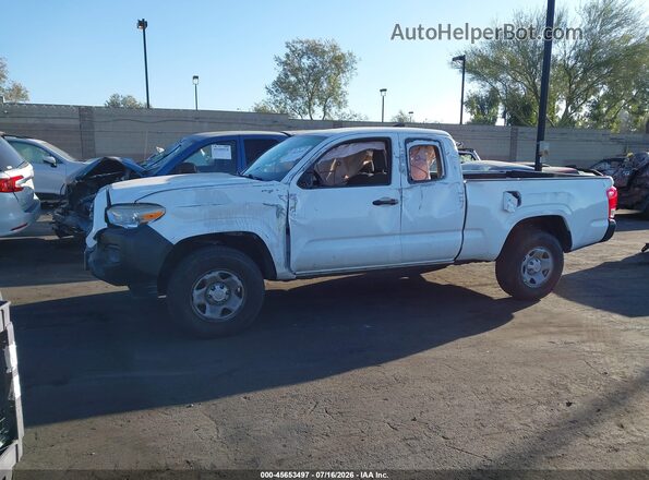 5TFRX5GN4HX100994 2017 TOYOTA TACOMA White Front view