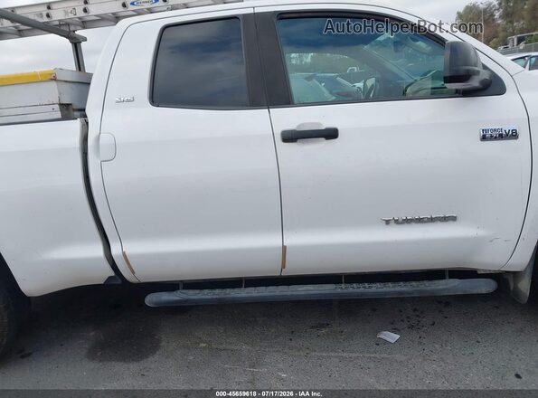 5TFRY5F17KX247488 2019 TOYOTA TUNDRA White უკანა სალონის ხედი