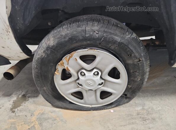 5TFRY5F1XJX242929 2018 TOYOTA TUNDRA White 