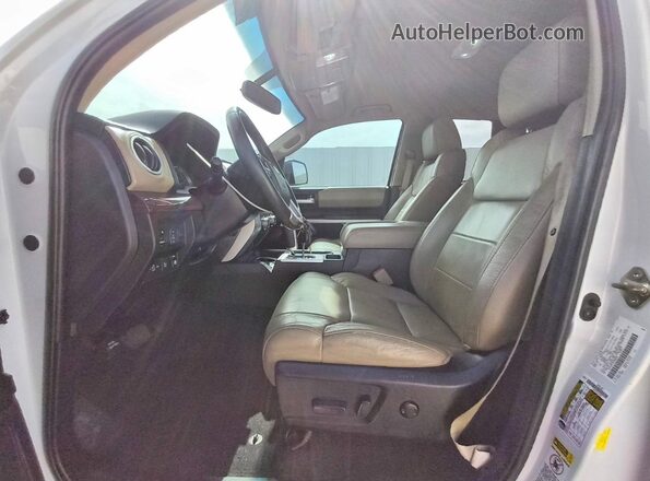 5TFSW5F19GX200946 2016 TOYOTA TUNDRA Белый Вид салона спереди