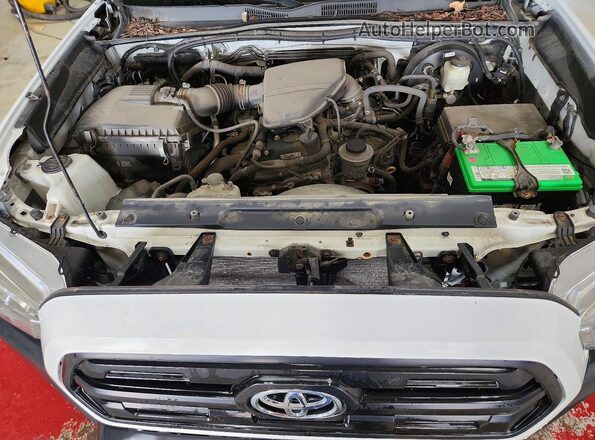 5TFSX5EN2HX054411 2017 TOYOTA TACOMA White Rear interior view